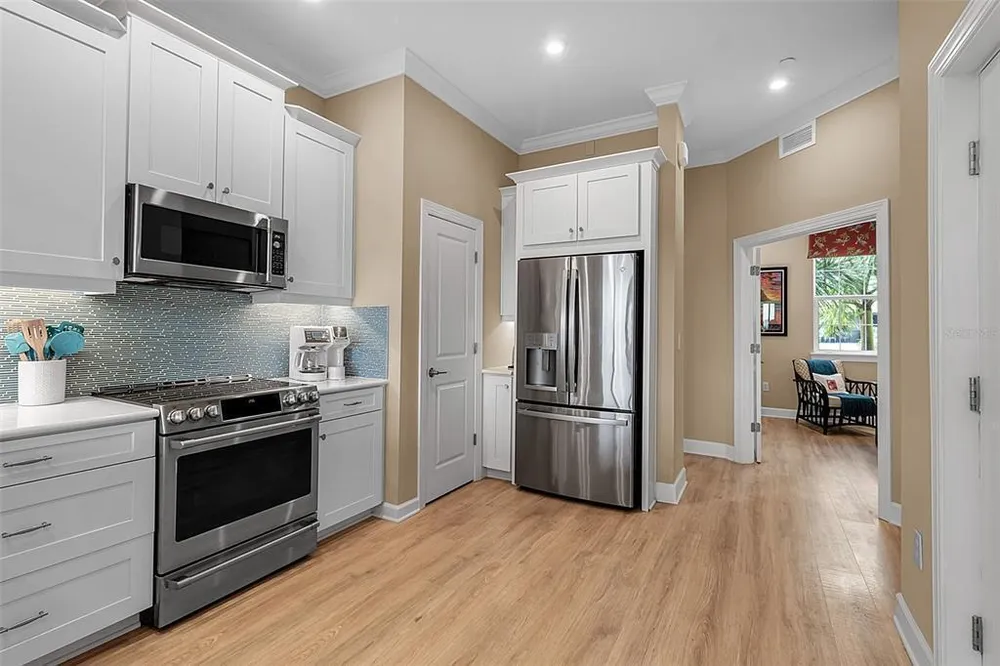 5589 Cannes Circle, Sarasota, FL 34231