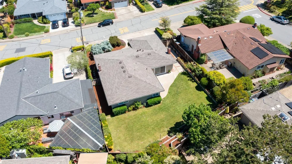 532 Tamarack Dr, San Rafael, CA 94903