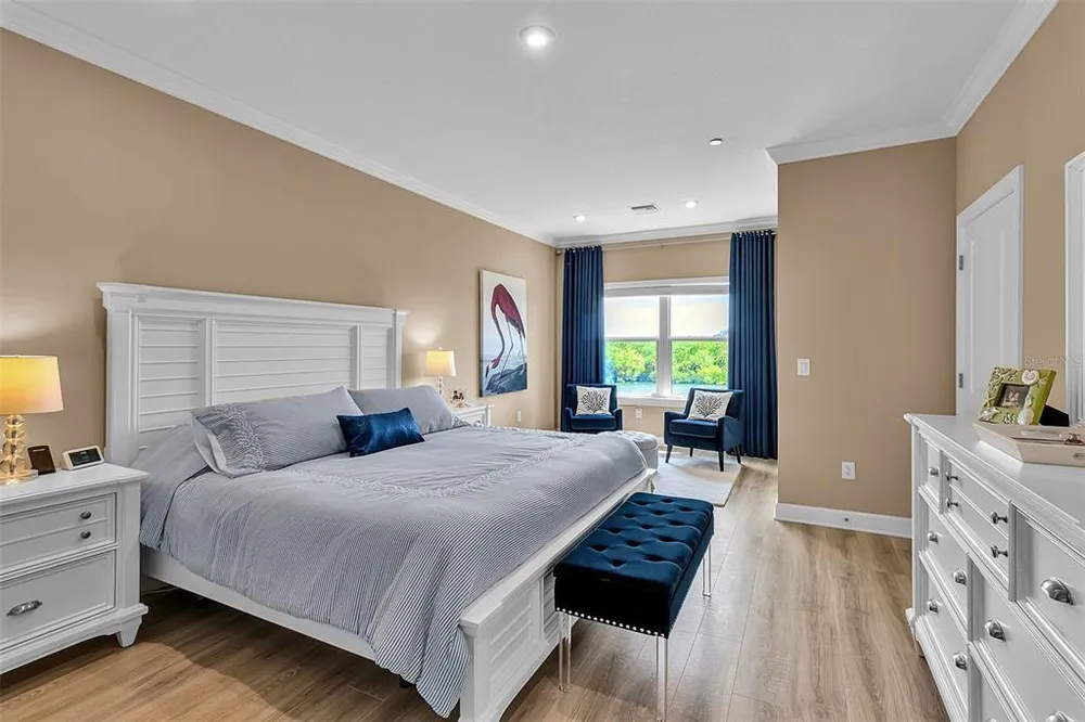5589 Cannes Circle, Sarasota, FL 34231