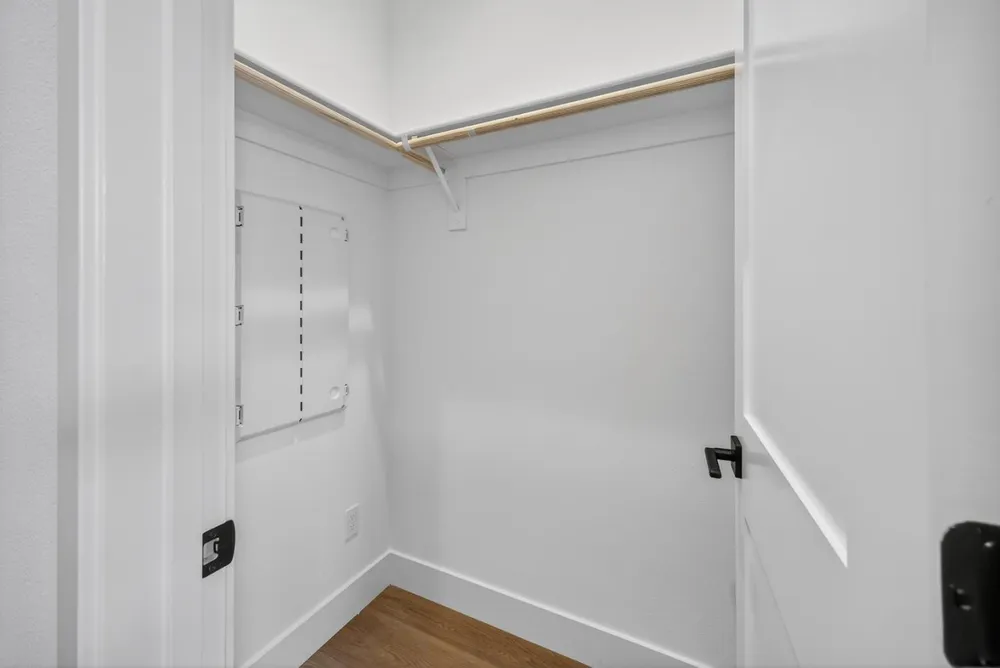 955 Woodside Rd, Redwood City, CA 94061