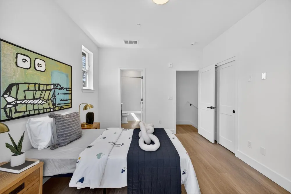 955 Woodside Rd, Redwood City, CA 94061