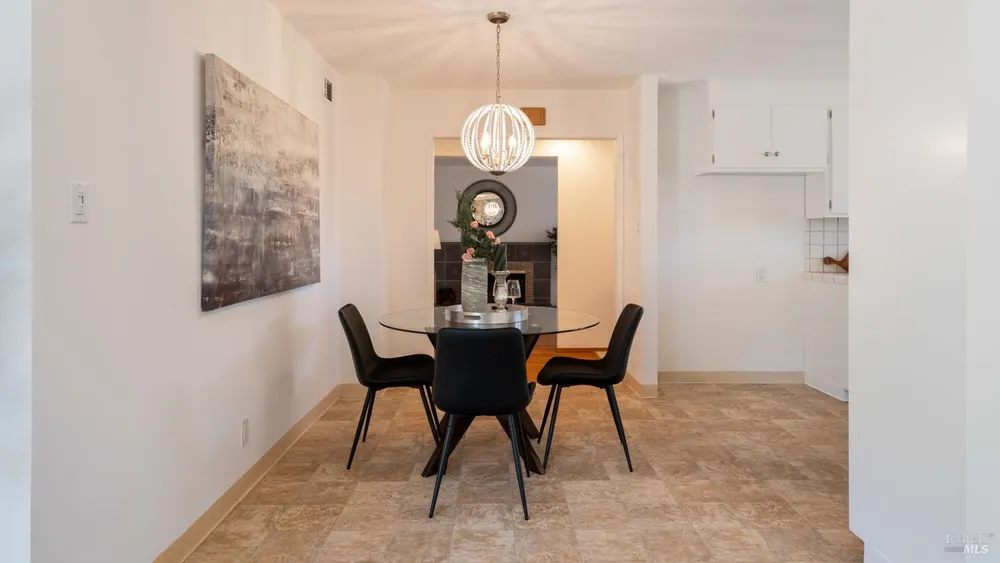 532 Tamarack Dr, San Rafael, CA 94903