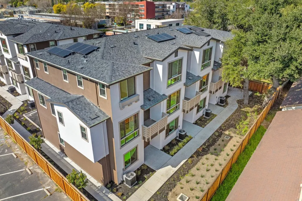 955 Woodside Rd, Redwood City, CA 94061