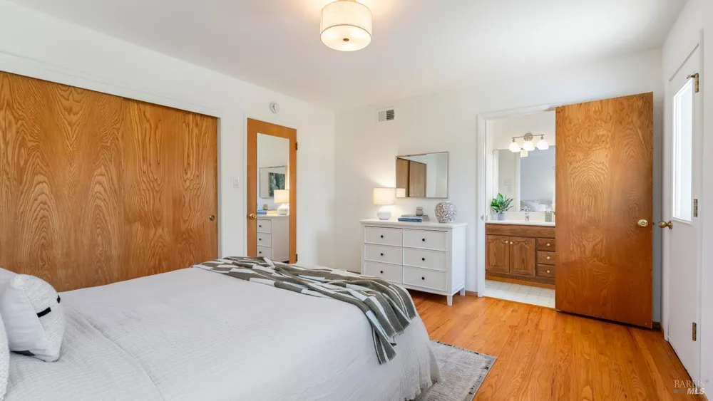 532 Tamarack Dr, San Rafael, CA 94903