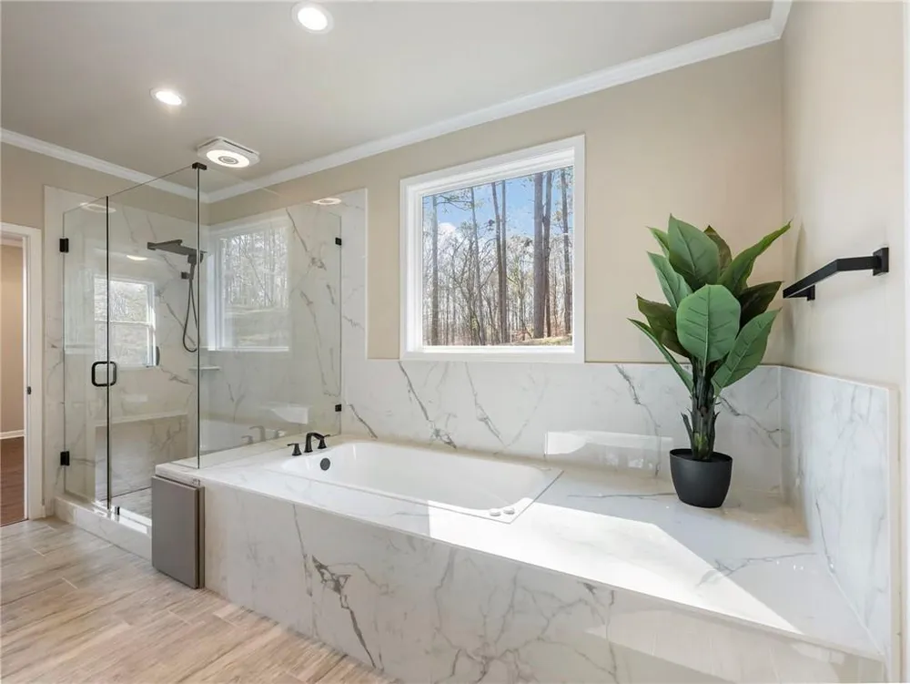 912 Westwood Ln, Winder, GA 30680