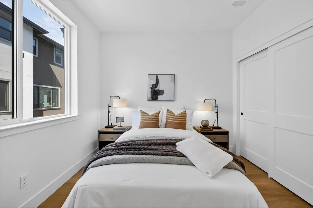 955 Woodside Rd, Redwood City, CA 94061