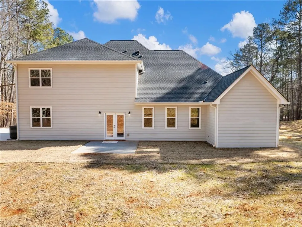 912 Westwood Ln, Winder, GA 30680