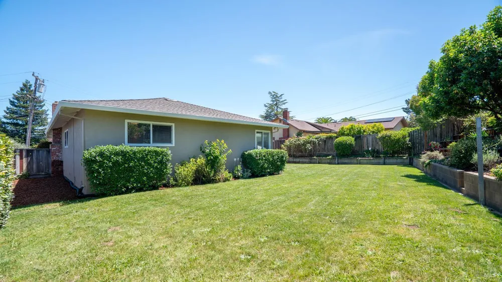 532 Tamarack Dr, San Rafael, CA 94903