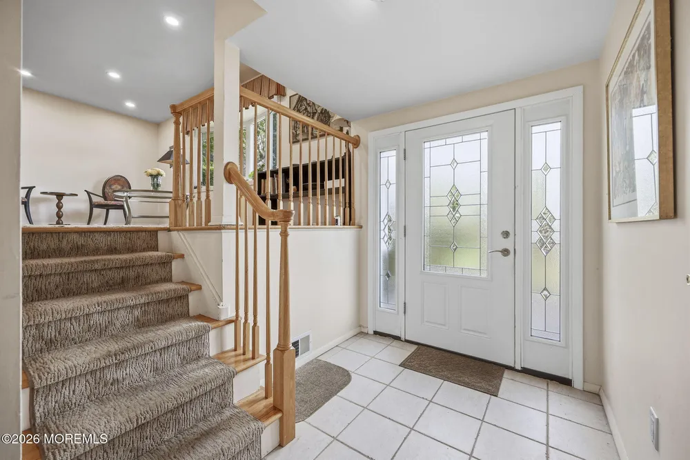 7 Kilmer Dr, Manalapan, NJ 07726