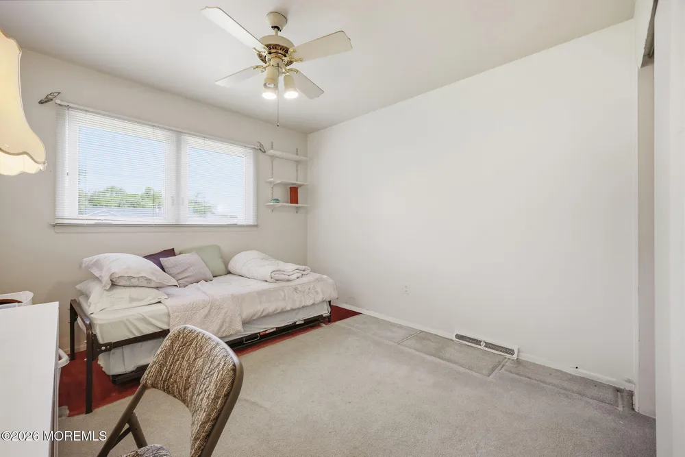 7 Kilmer Dr, Manalapan, NJ 07726