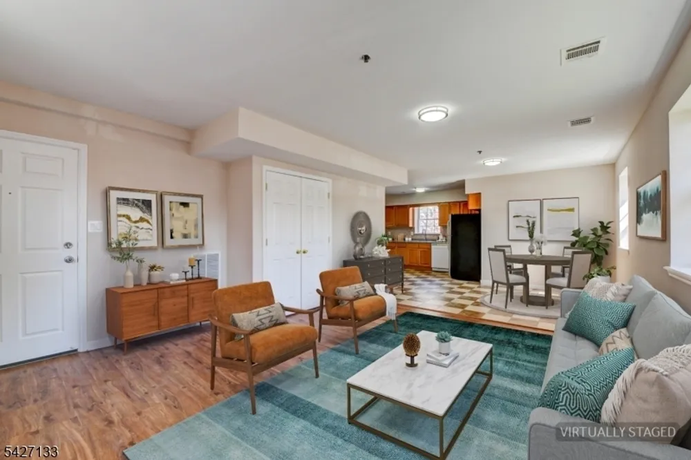 15-21 Oraton St, Newark, NJ 07104