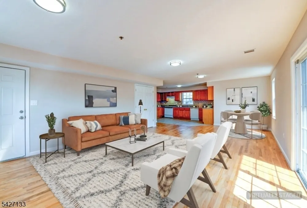 15-21 Oraton St, Newark, NJ 07104