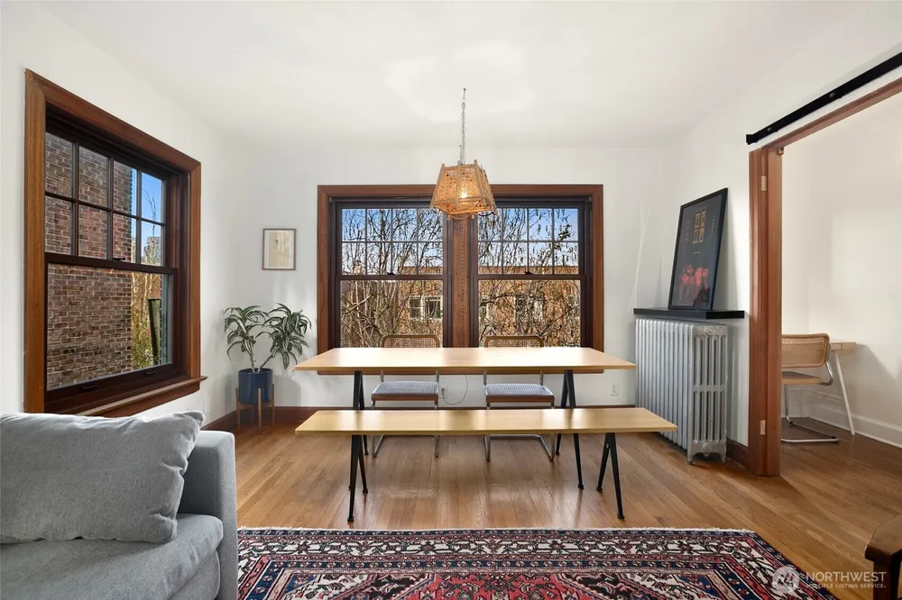 408 Bellevue Ave E, Seattle, WA 98102