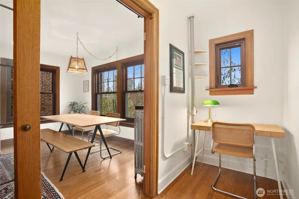 408 Bellevue Ave E, Seattle, WA 98102