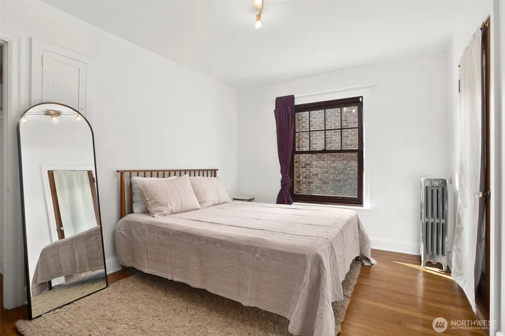 408 Bellevue Ave E, Seattle, WA 98102