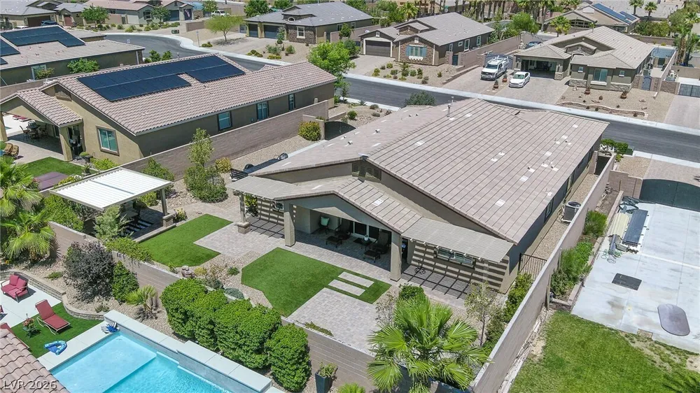 10425 Amulet Ridge Ct, Las Vegas, NV 89149