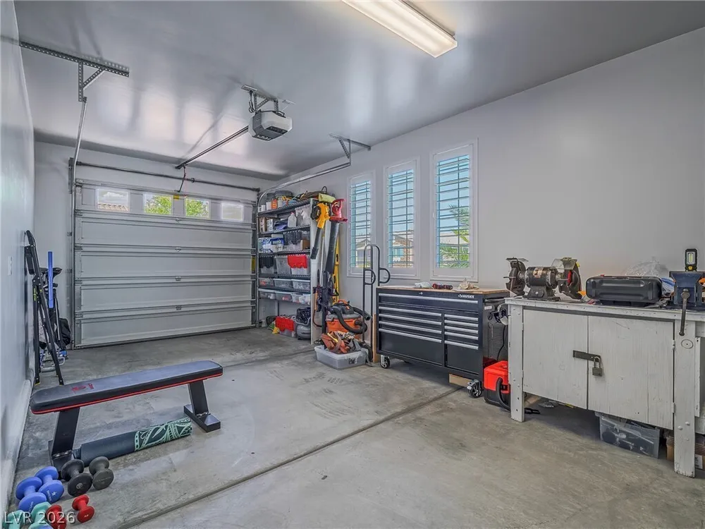 10425 Amulet Ridge Ct, Las Vegas, NV 89149