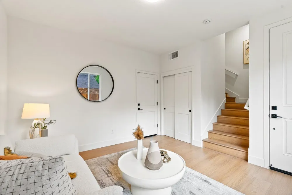 947 Woodside Rd, Redwood City, CA 94061