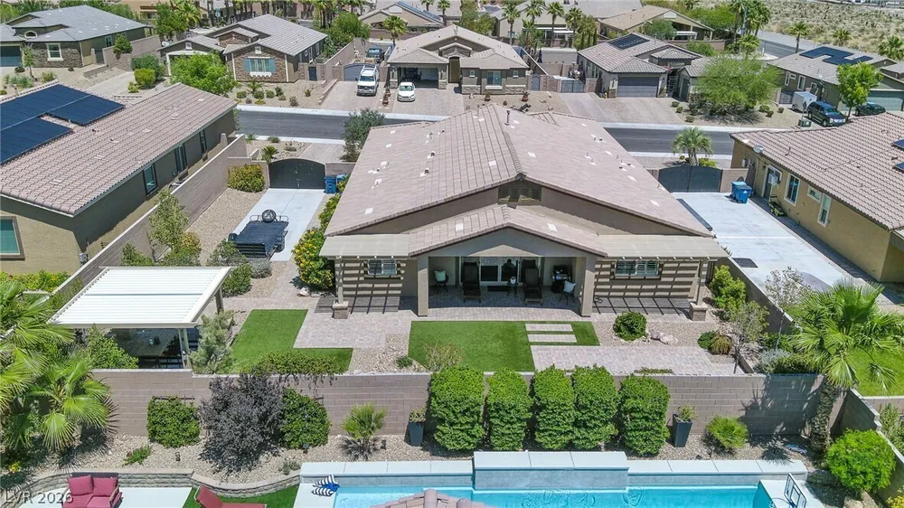 10425 Amulet Ridge Ct, Las Vegas, NV 89149
