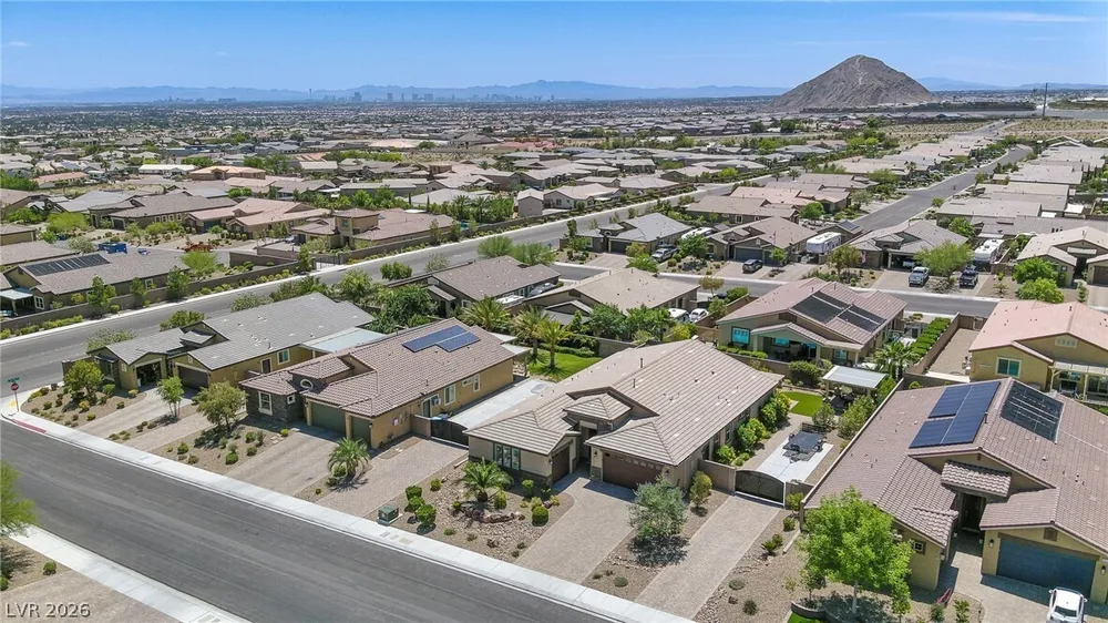 10425 Amulet Ridge Ct, Las Vegas, NV 89149