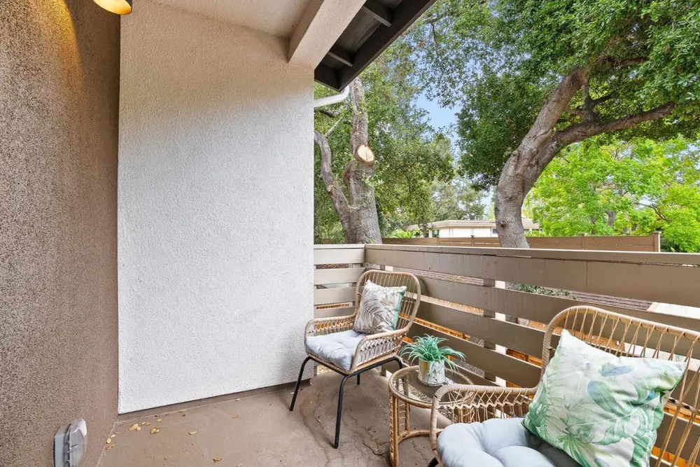 947 Woodside Rd, Redwood City, CA 94061