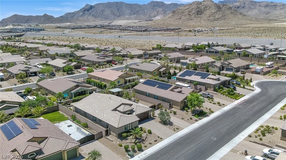 10425 Amulet Ridge Ct, Las Vegas, NV 89149