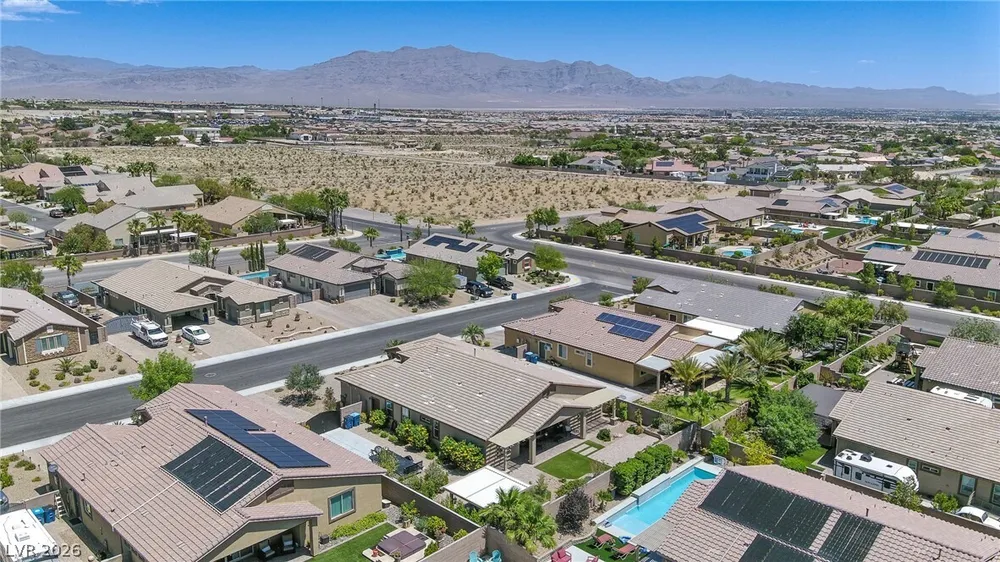 10425 Amulet Ridge Ct, Las Vegas, NV 89149
