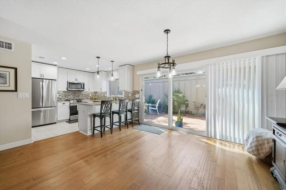 10603 Carrollbrook Way, Tampa, FL 33618