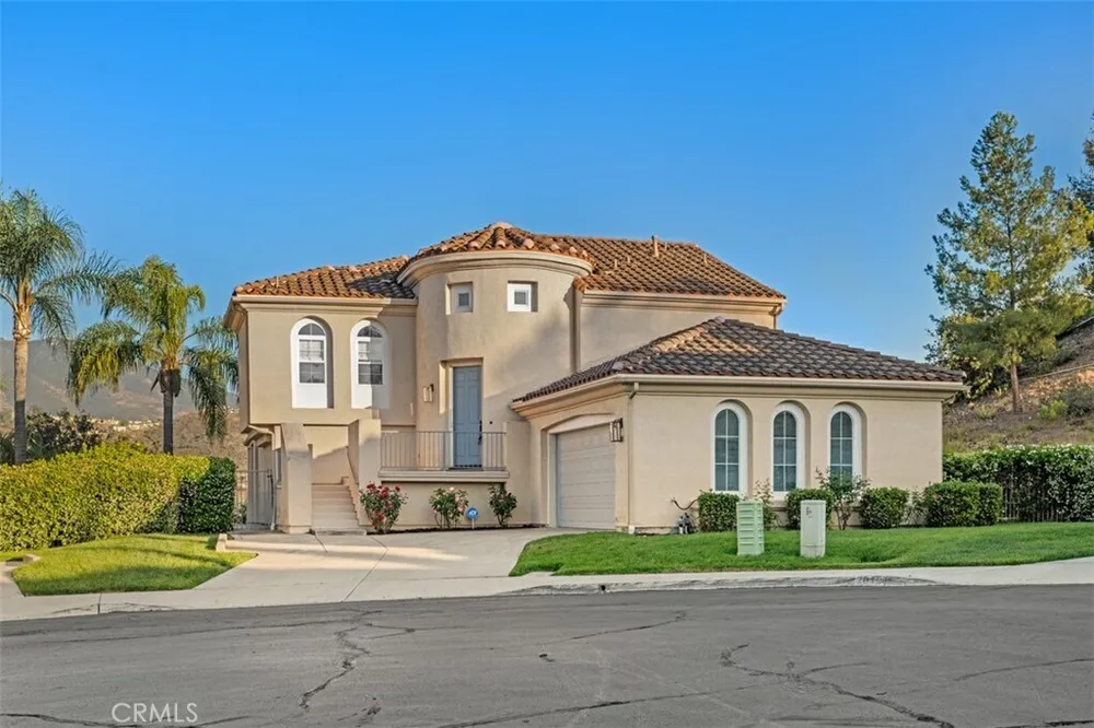 2005 Springs of Life Ct, Spring Valley, CA 91977
