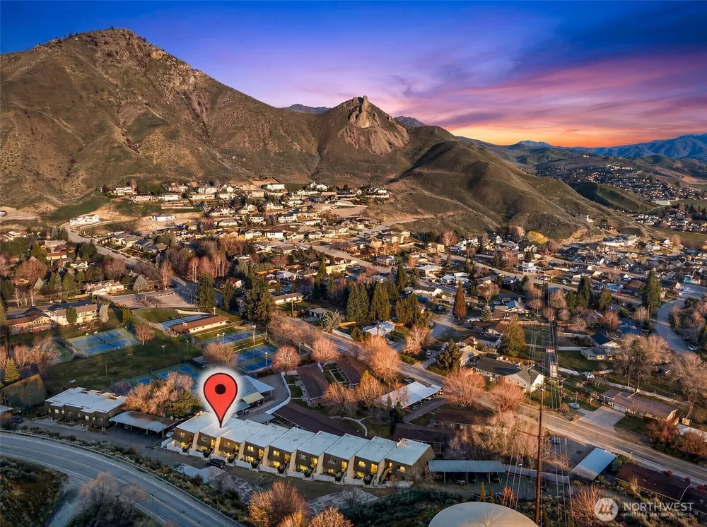 1818 Skyline Dr, Wenatchee, WA 98801