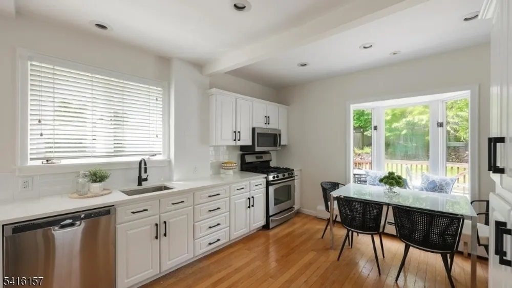 288 Seneca Pl, Westfield, NJ 07090