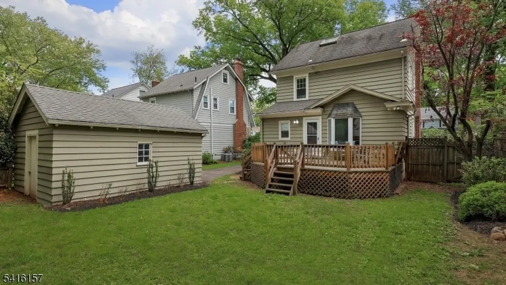 288 Seneca Pl, Westfield, NJ 07090