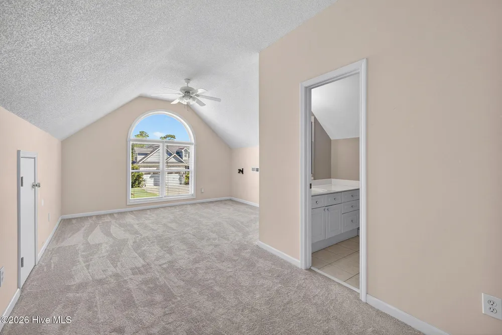 1113 Willow Pond Ln, Leland, NC 28451-7450