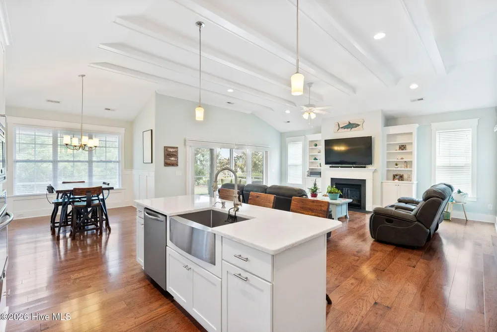 6313 Chadmore Ln, Ocean Isle Beach, NC 28469