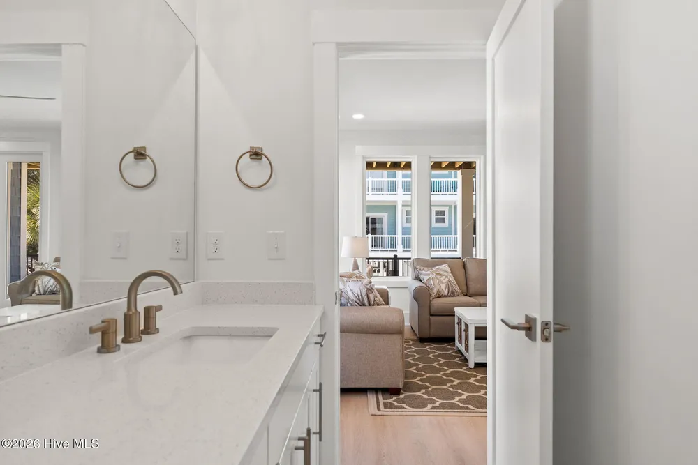 290 East Second Street, Ocean Isle Beach, NC 28469