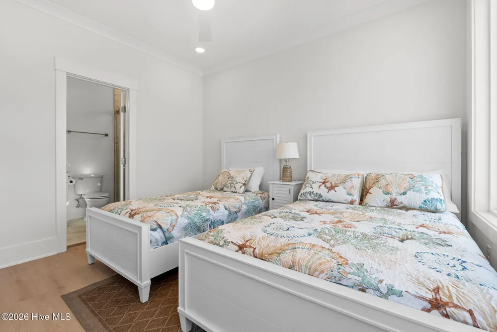 290 East Second Street, Ocean Isle Beach, NC 28469