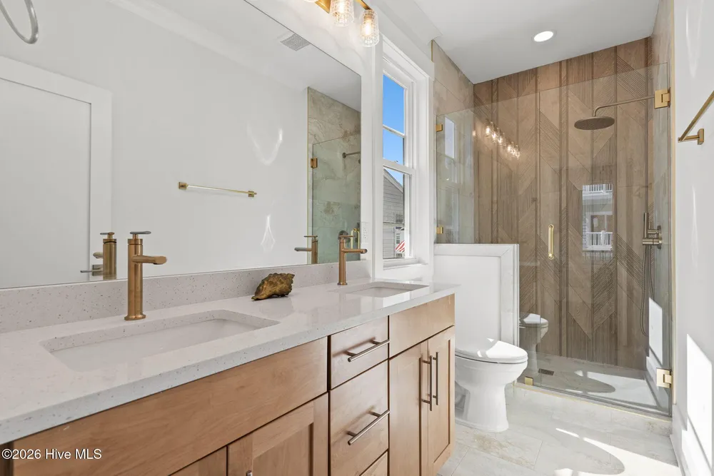290 East Second Street, Ocean Isle Beach, NC 28469
