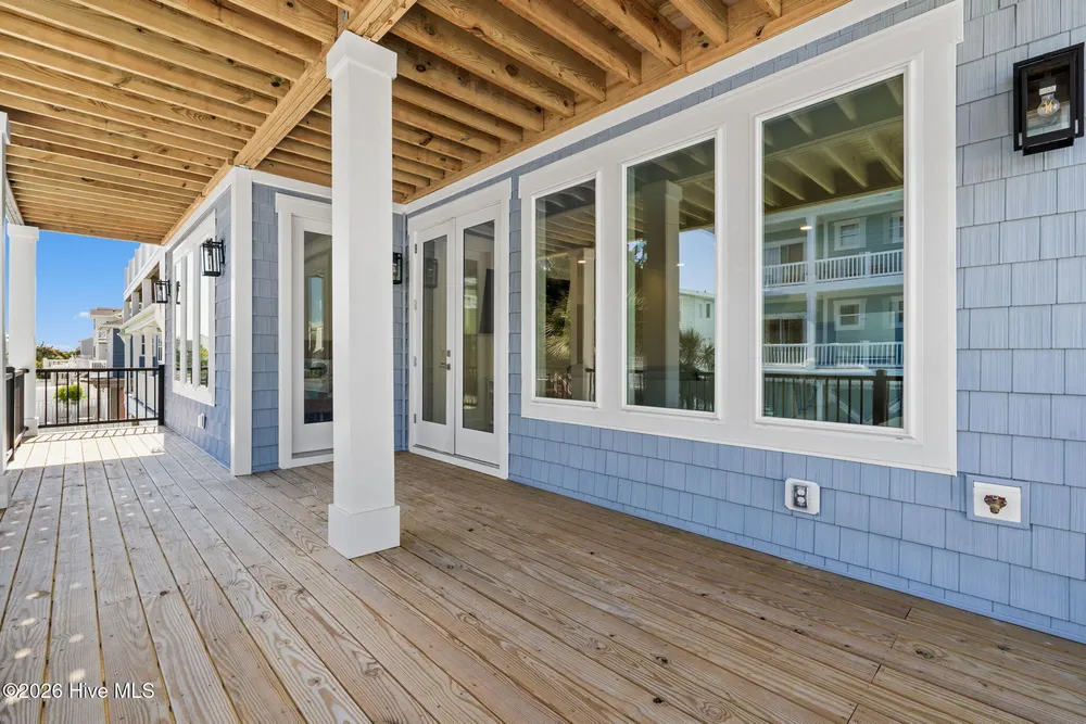 290 East Second Street, Ocean Isle Beach, NC 28469