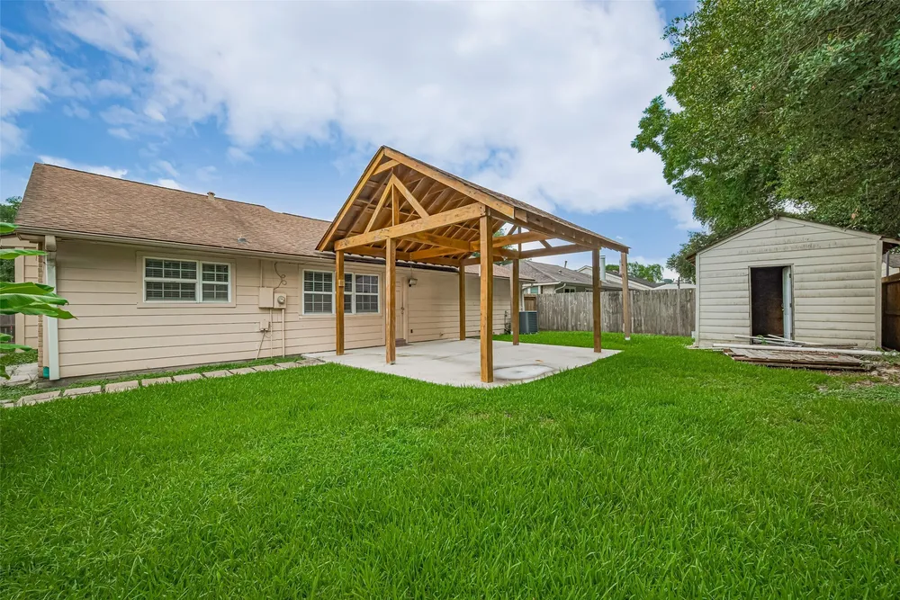 3714 Parkridge Glen Dr, Houston, TX 77082