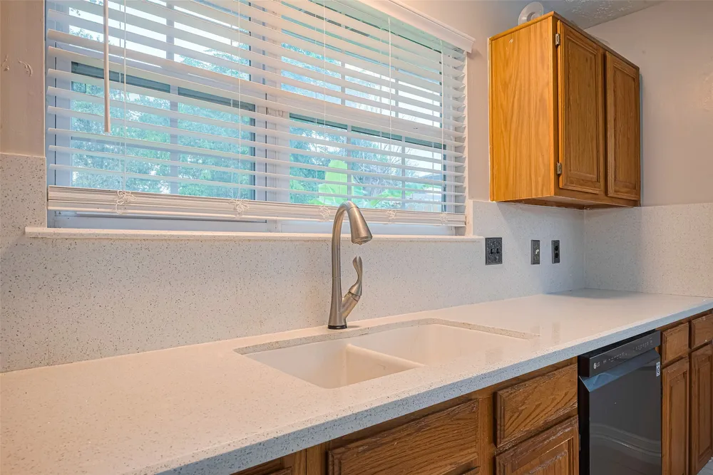 3714 Parkridge Glen Dr, Houston, TX 77082