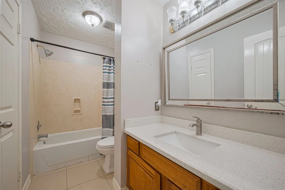 3714 Parkridge Glen Dr, Houston, TX 77082