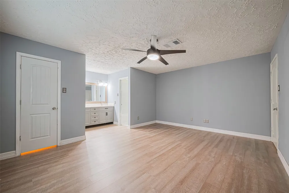 3714 Parkridge Glen Dr, Houston, TX 77082