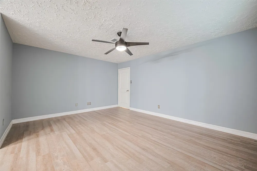 3714 Parkridge Glen Dr, Houston, TX 77082