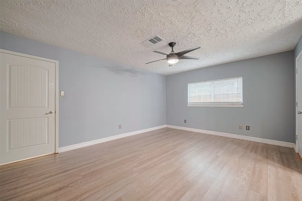 3714 Parkridge Glen Dr, Houston, TX 77082