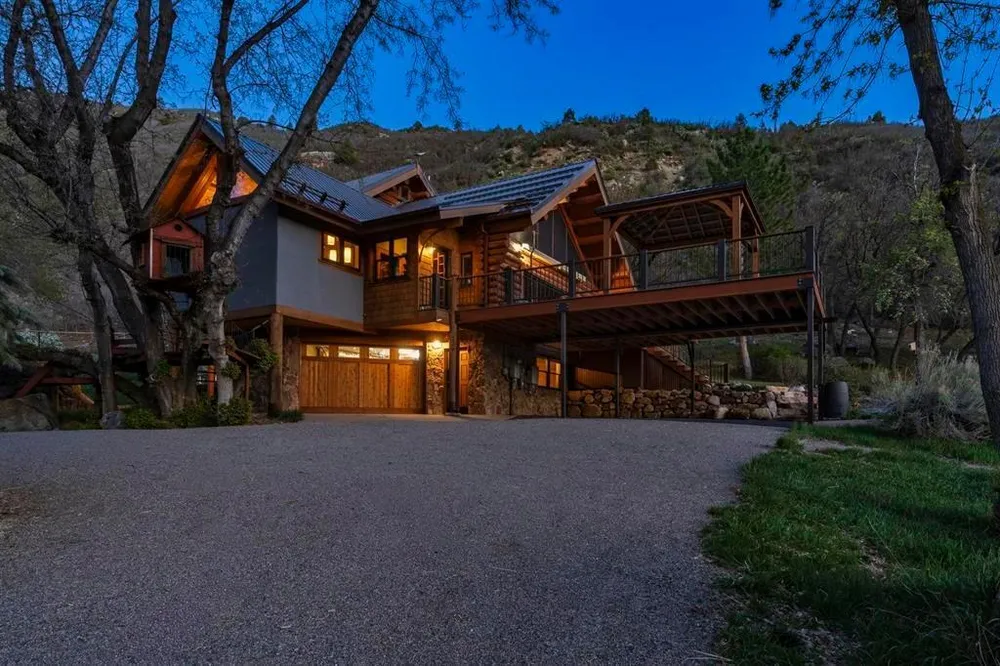 134 Chapman Ln, Durango, CO 81301