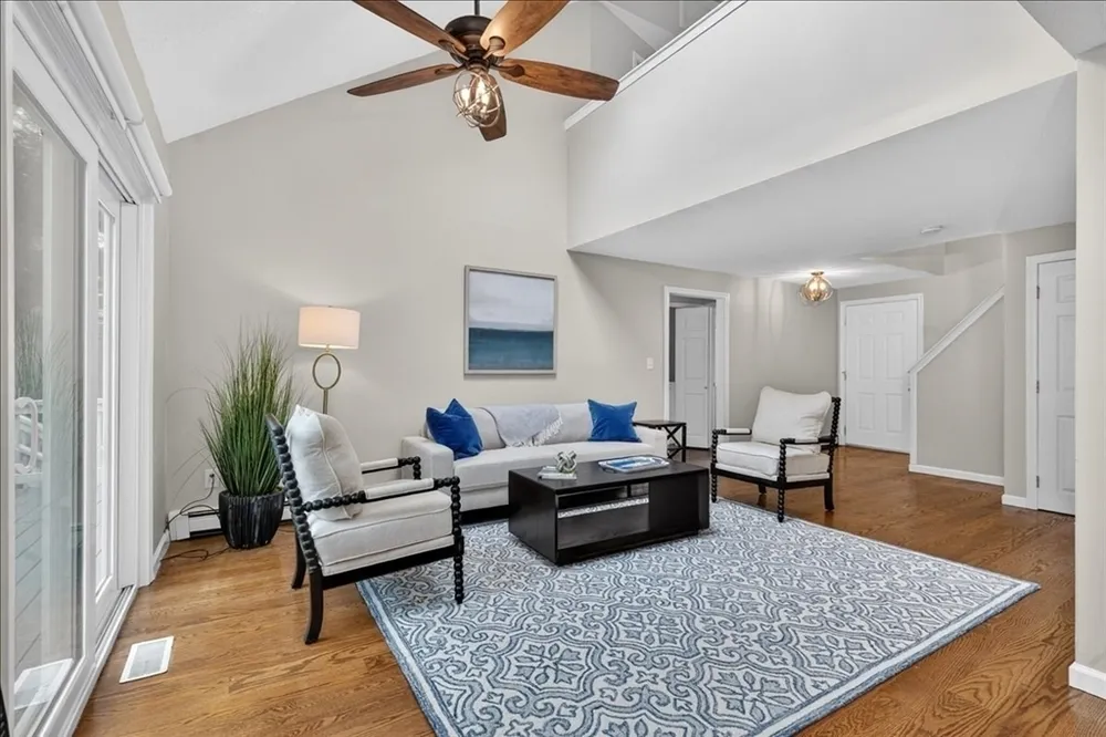 14 Cedarledge Village, Cohasset, MA 02025