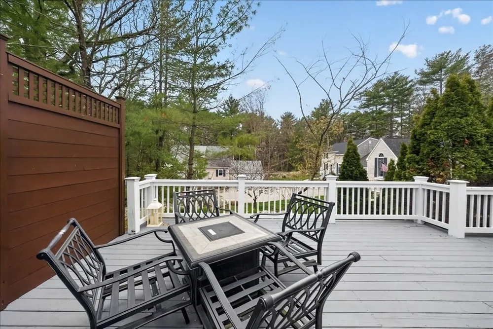 14 Cedarledge Village, Cohasset, MA 02025