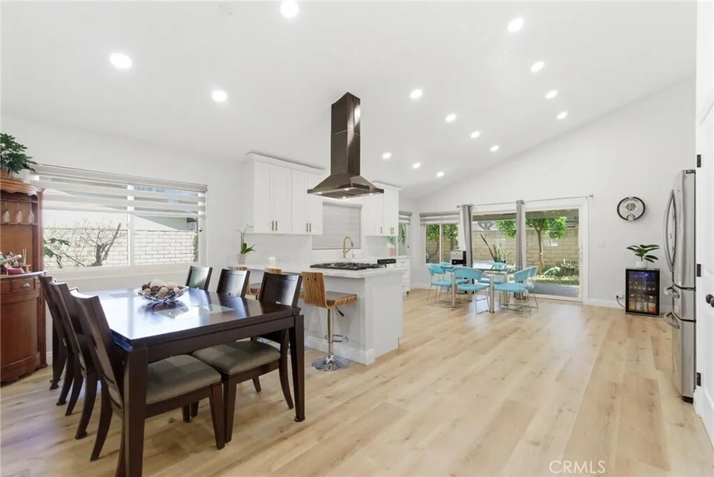 1019 Meadowview Ct, Corona, CA 92880