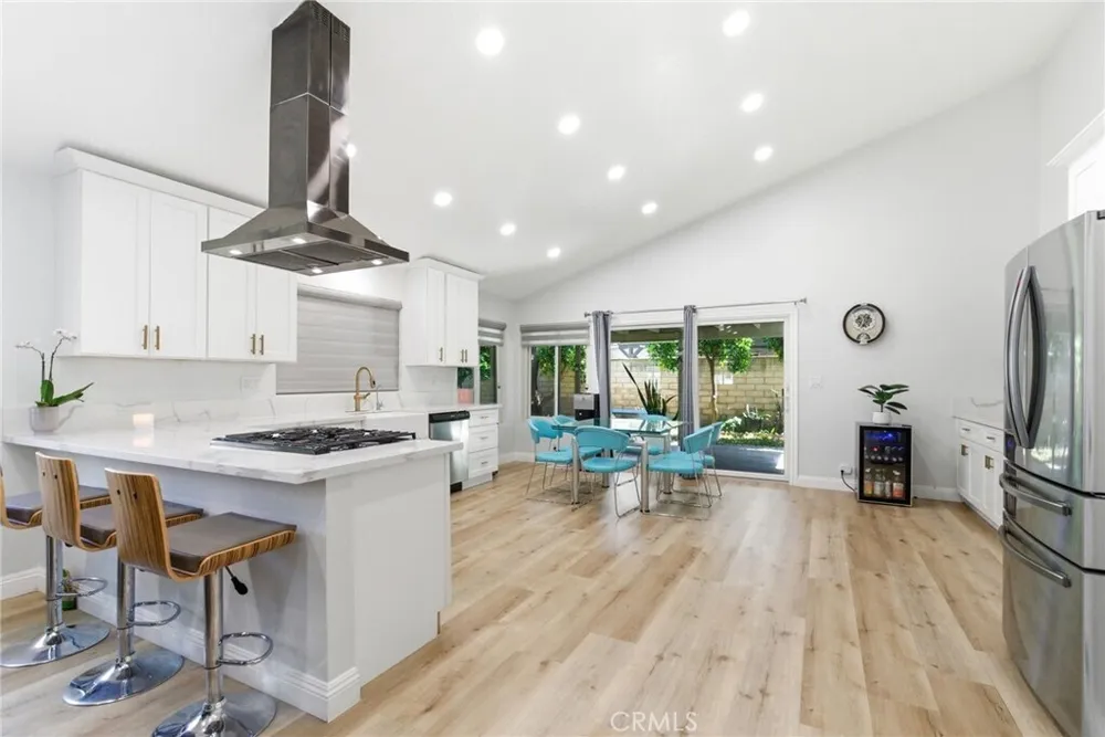 1019 Meadowview Ct, Corona, CA 92880