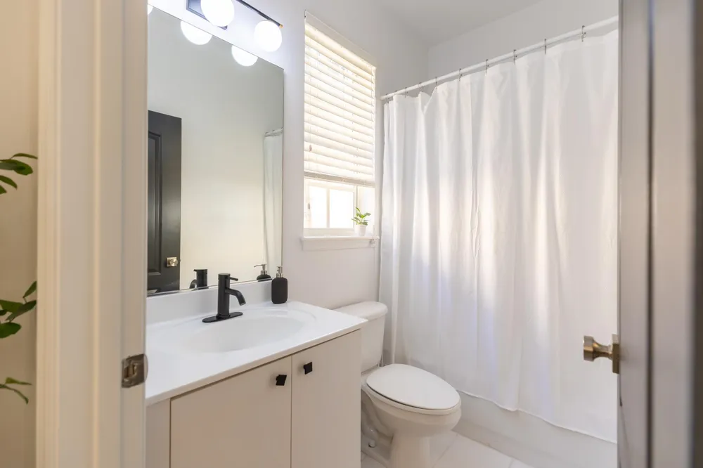 72 SE 6th Ave, Delray Beach, FL 33483